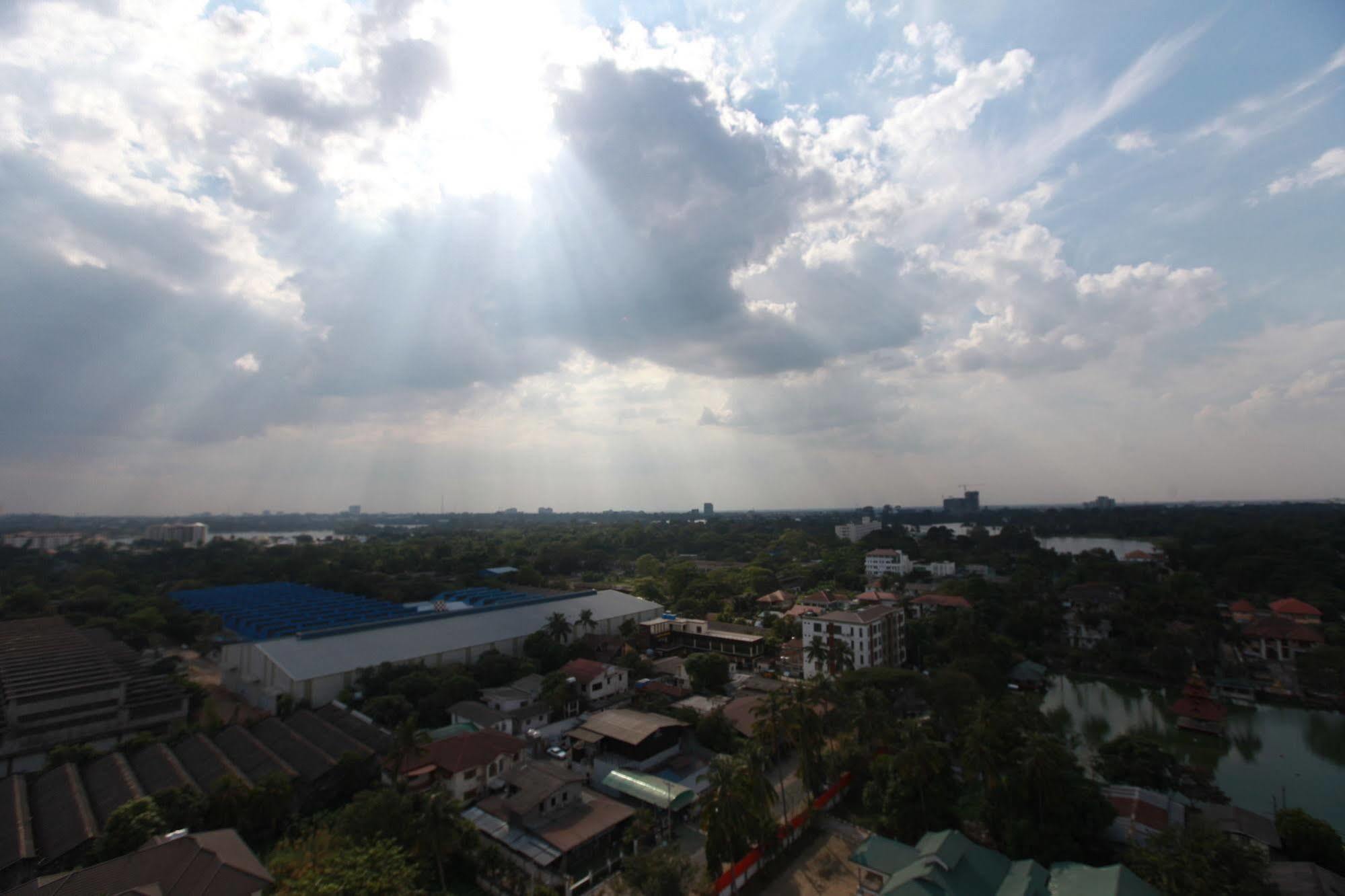 Super Hotel Yangon Eksteriør bilde