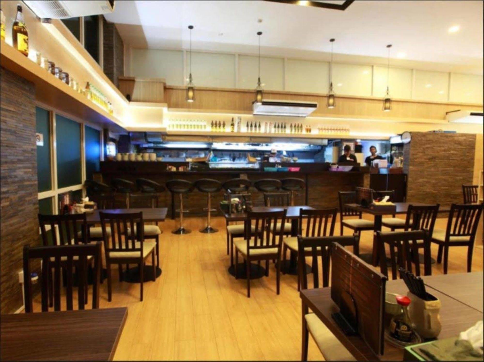 Super Hotel Yangon Eksteriør bilde